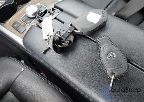 2014 Mercedes-Benz E 350 из США, поврежденный, VIN WDDHF5KB0EB035538